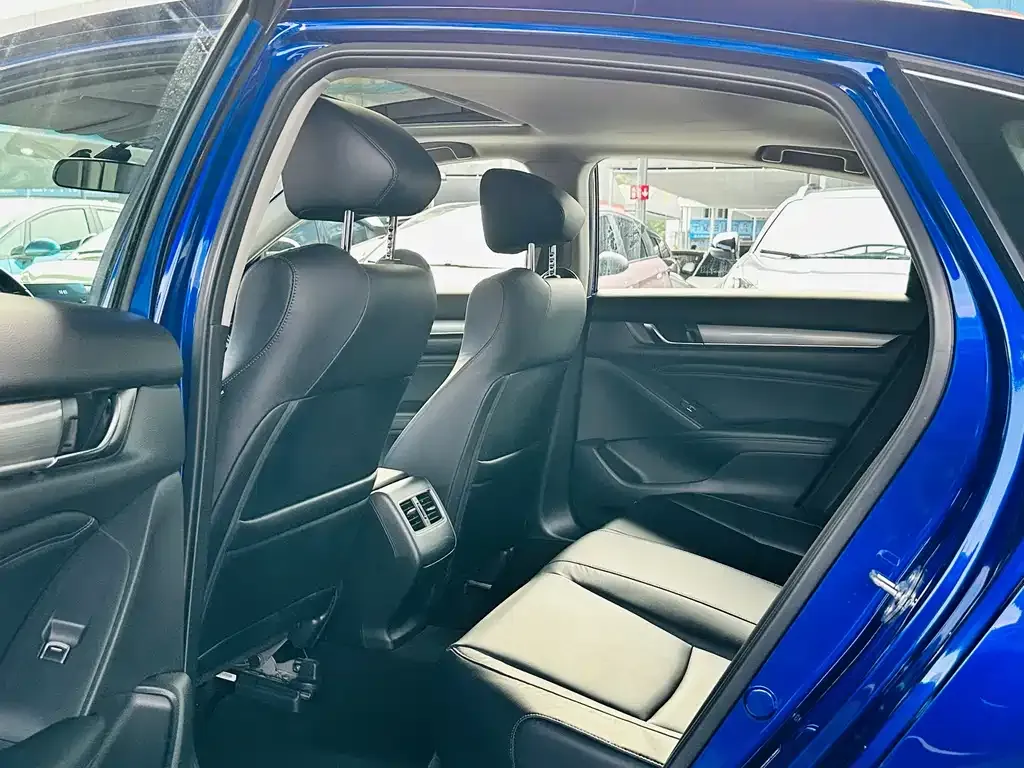 Honda Accord 2021 из CN, фото 7