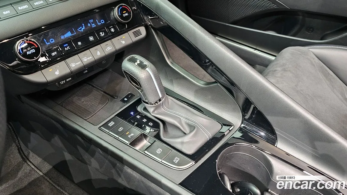 Hyundai AVANTE — фото 9