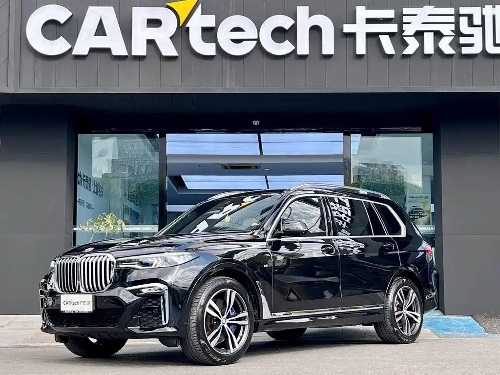 BMW X7 — фото 1