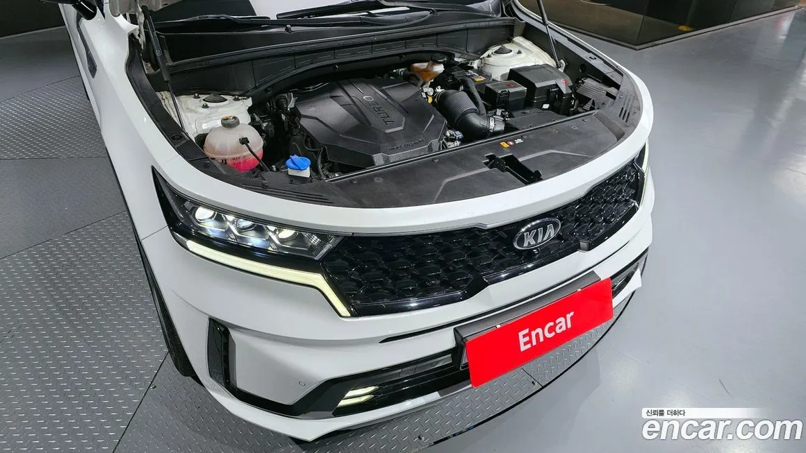 Kia Sorento — фото 6