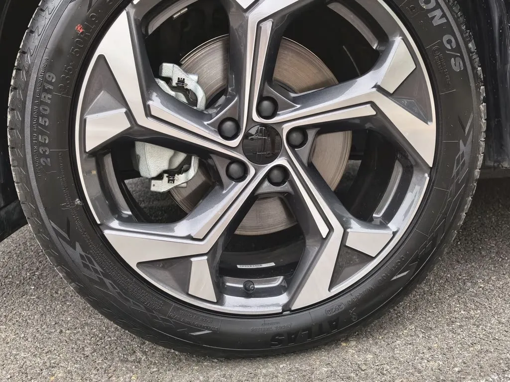 Geely Boyue L 2024 из CN, фото 9