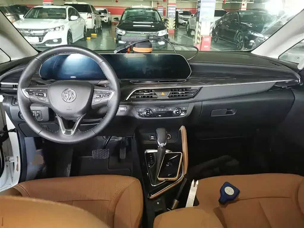 Buick GL6 2023 из CN, фото 10