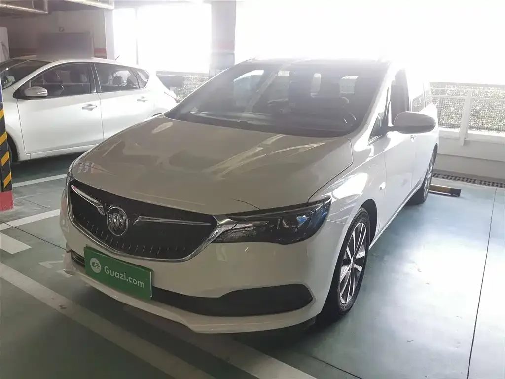 Buick GL6 2023 из CN, фото 2