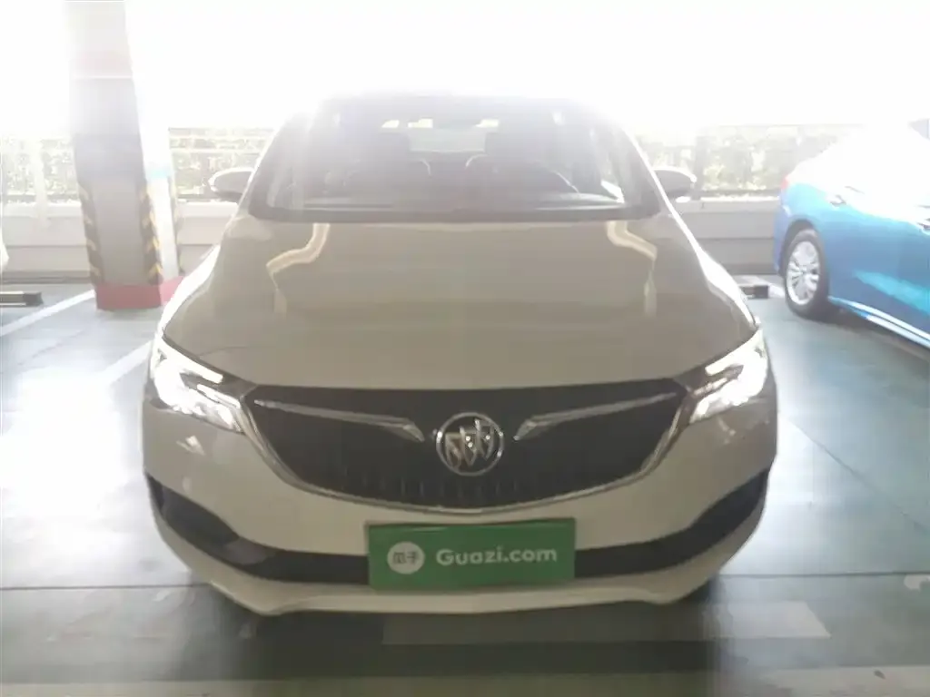 Buick GL6 2023 из CN, фото 3