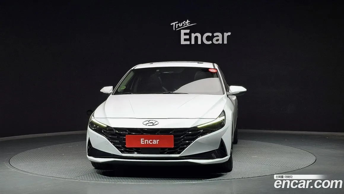 Hyundai AVANTE — фото 3