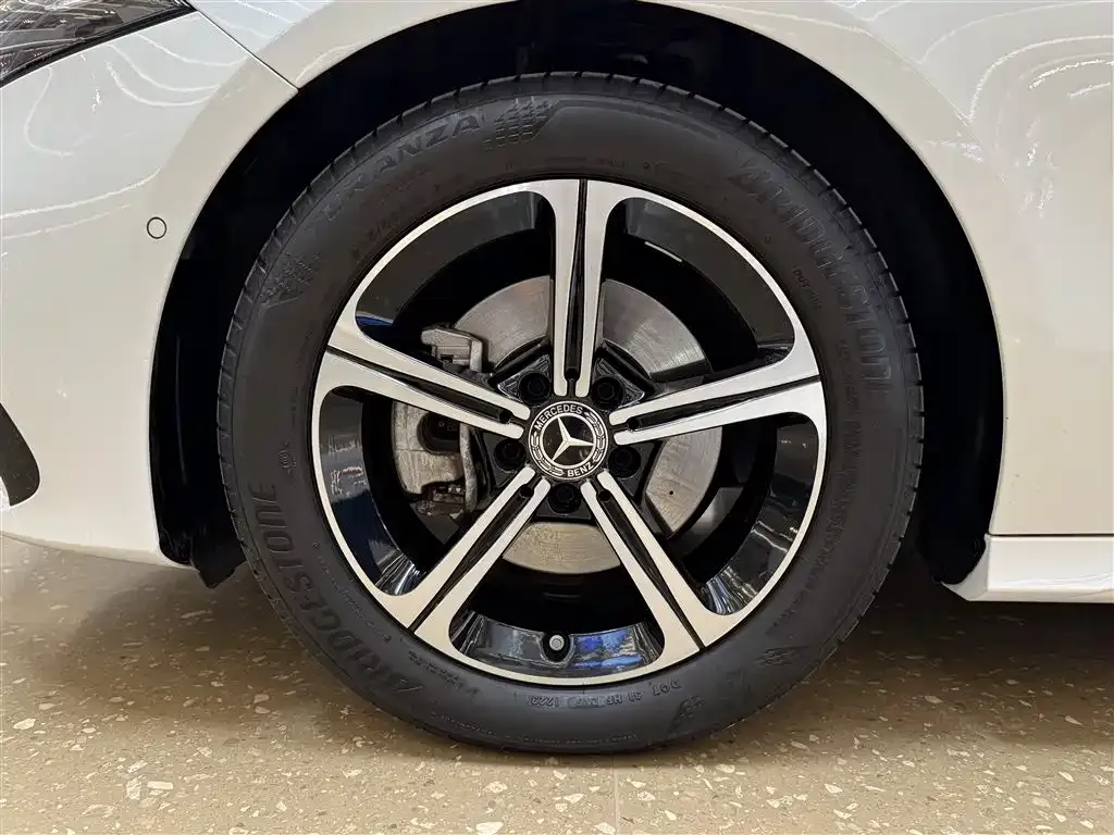 Mercedes-Benz A-Class 2023 из CN, фото 10
