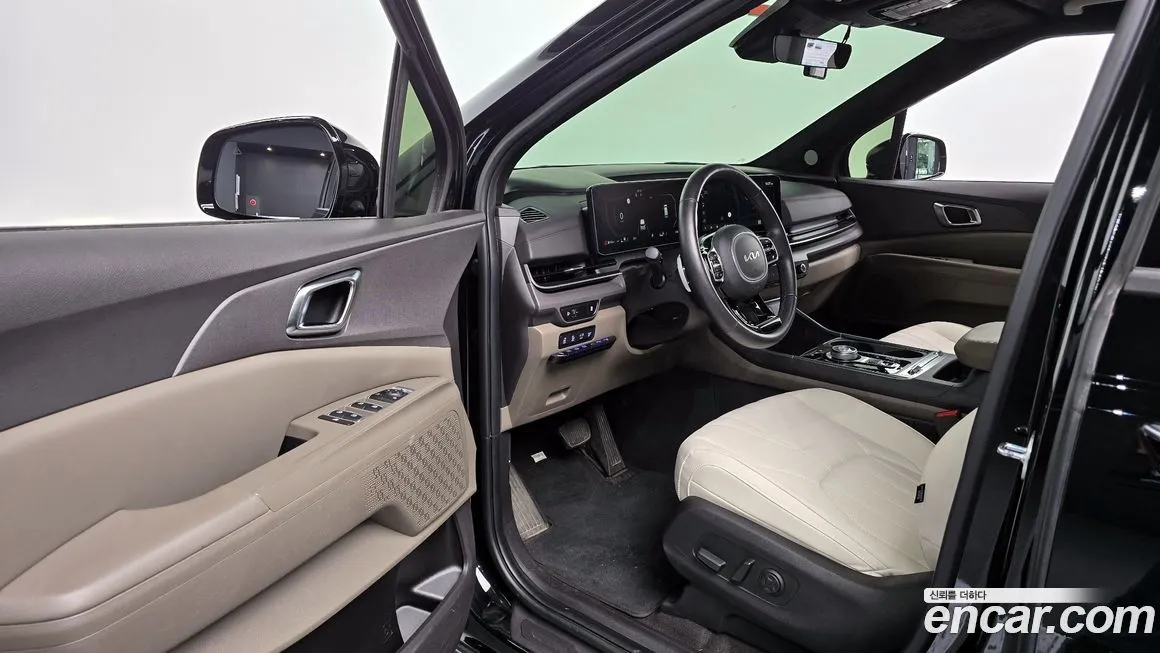 Kia Carnival — фото 10