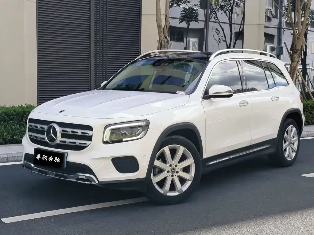 Mercedes-Benz GLB — фото 7