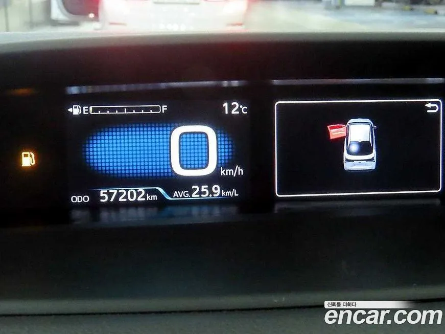 Toyota Prius 2022 из KR, фото 9