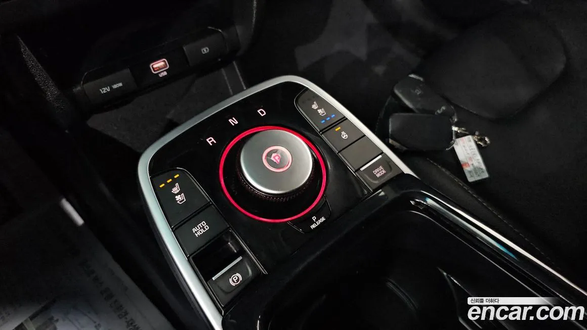 Kia Niro — фото 9