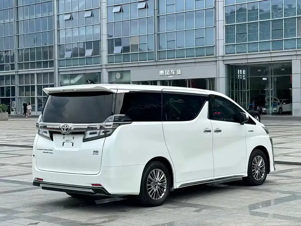 Toyota Vellfire 2022 из CN, фото 6
