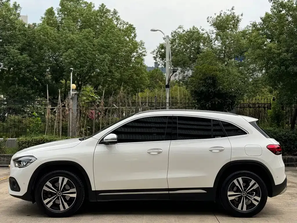 Mercedes-Benz GLA — фото 4