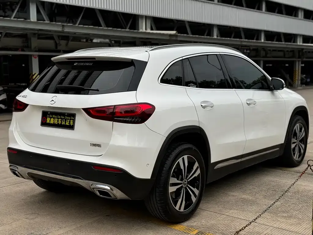 Mercedes-Benz GLA — фото 5