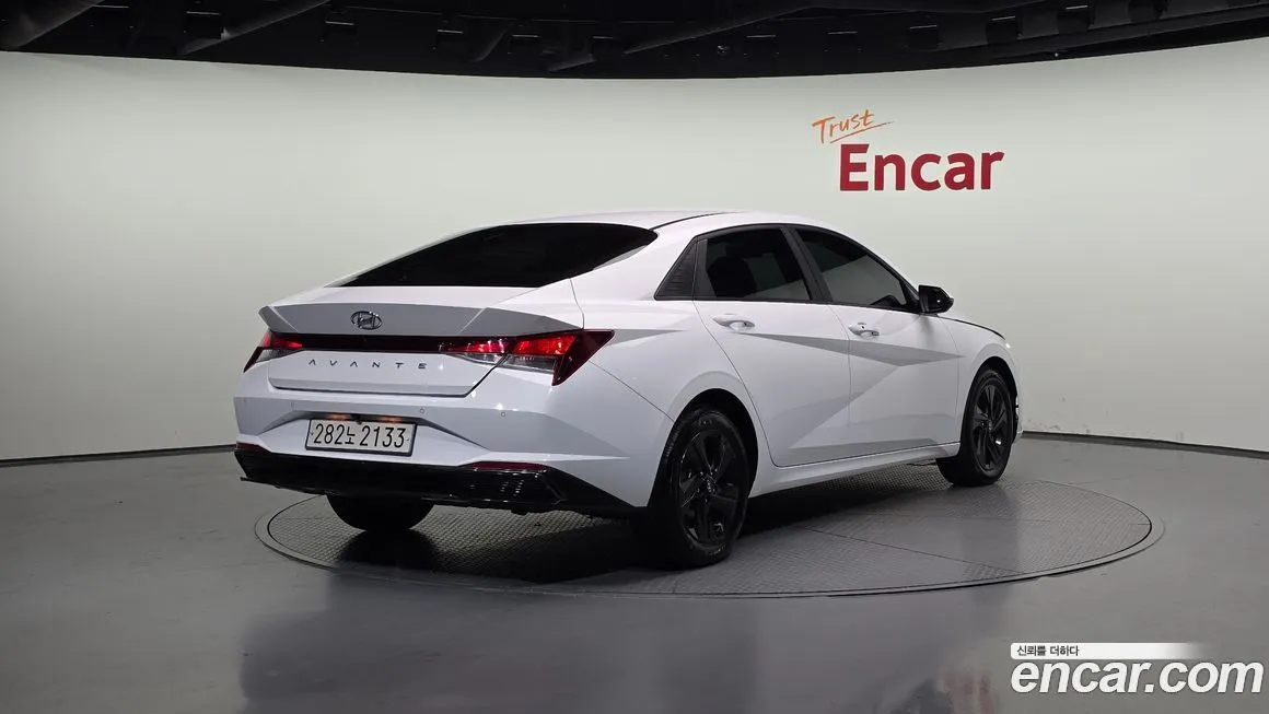 Hyundai AVANTE — фото 2