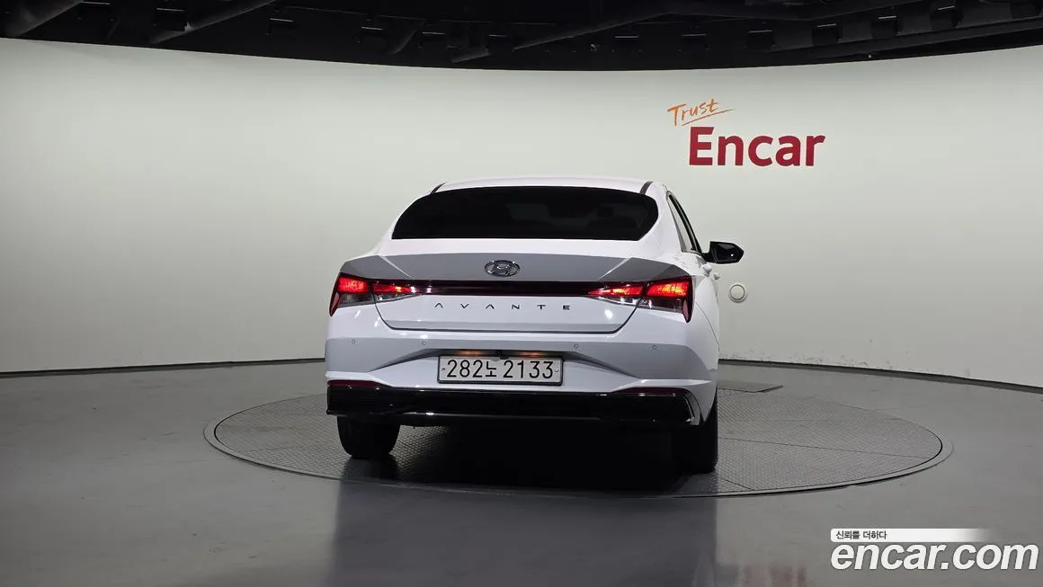 Hyundai AVANTE — фото 4