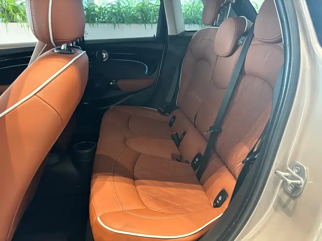 MINI Cooper (3-door) 2023 из CN, фото 8