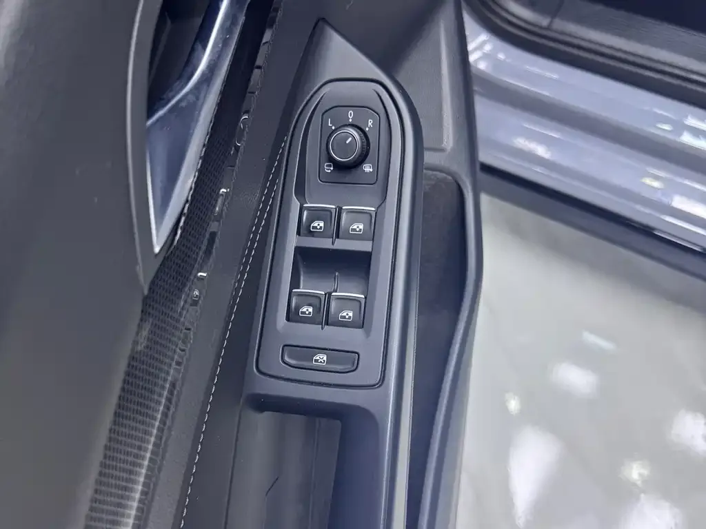 Volkswagen Golf 2022 из CN, фото 7