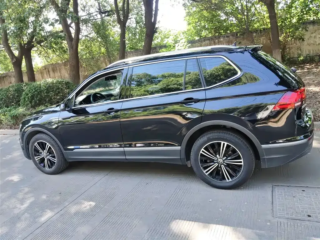 Volkswagen Tiguan L 2021 из CN, фото 5