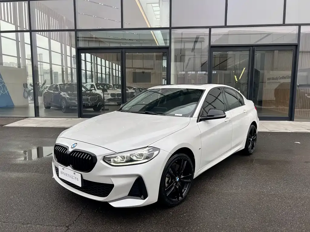 BMW 1 Series — фото 1
