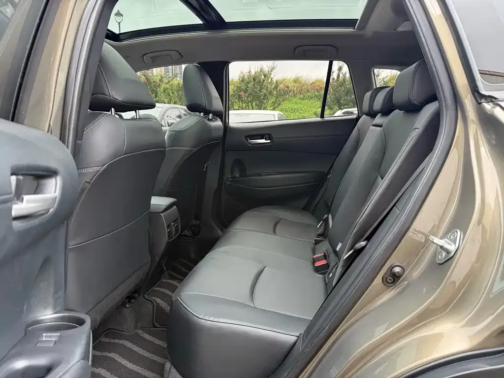 [object Object] Corolla Cross 2023 из CN, фото 7