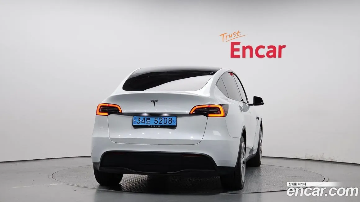 Tesla Model Y 2023 из KR, фото 4