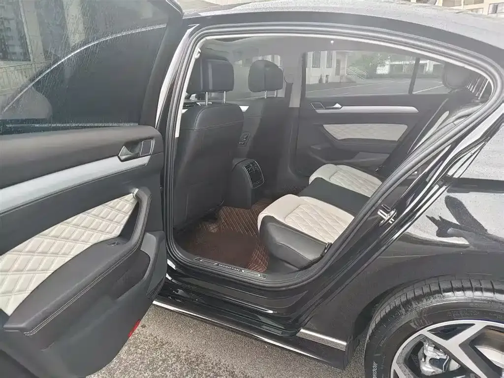 Volkswagen Magotan 2024 из CN, фото 9