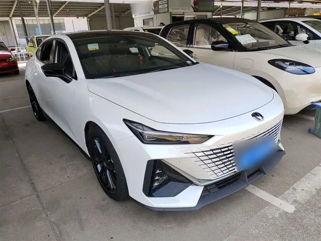 Changan UNI-V 2025 из CN, фото 4