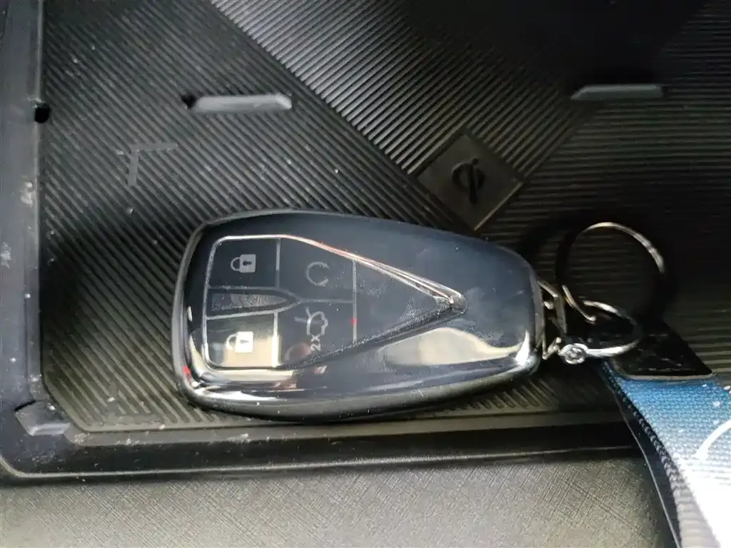 Changan UNI-V 2025 из CN, фото 9