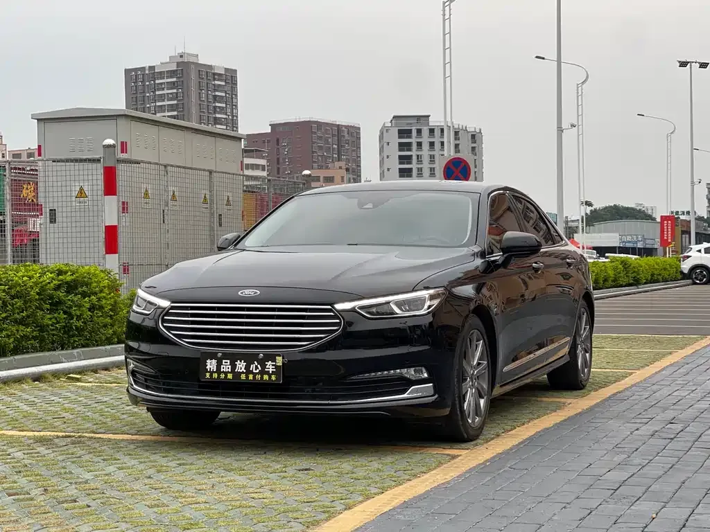 Ford Taurus 2022 из CN, фото 1