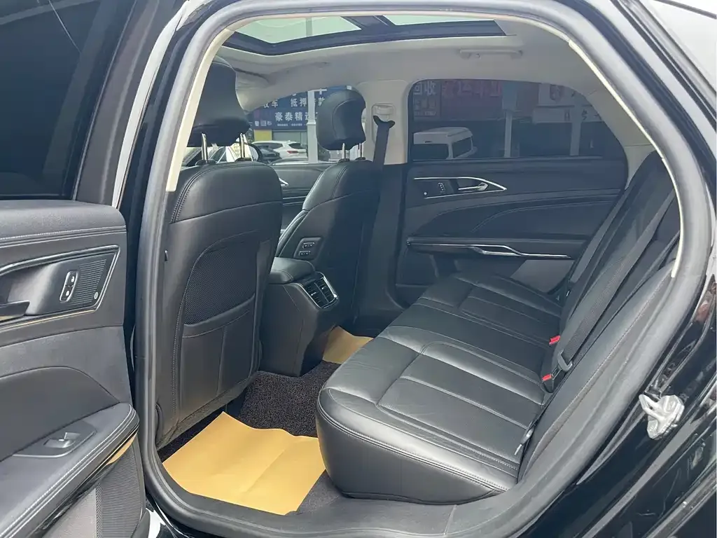 Ford Taurus 2022 из CN, фото 10