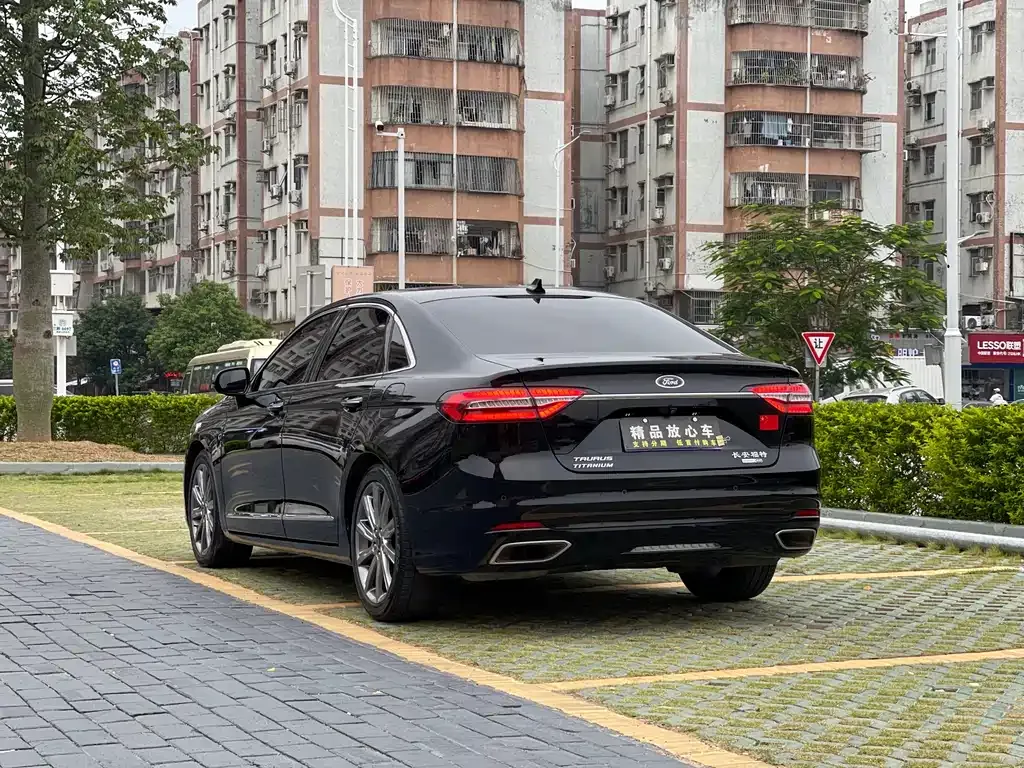 Ford Taurus 2022 из CN, фото 4