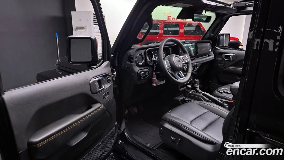 Jeep Wrangler 2024 из KR, фото 10
