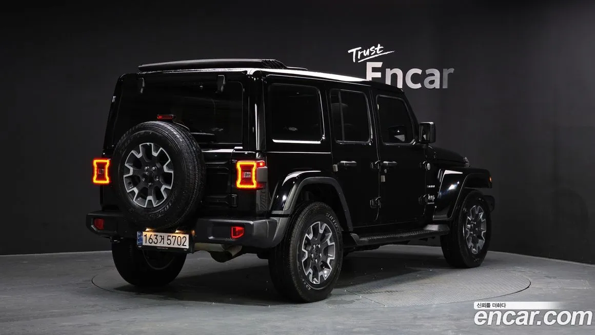 Jeep Wrangler 2024 из KR, фото 2