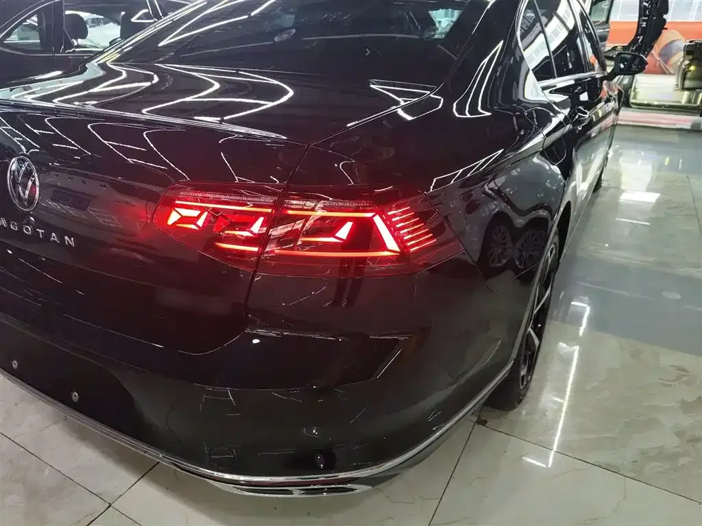 Volkswagen Magotan 2024 из CN, фото 8