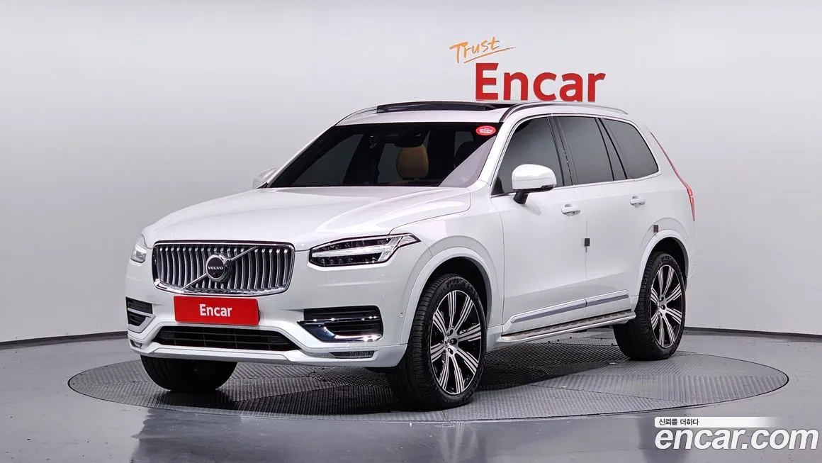 Volvo XC90 — фото 1