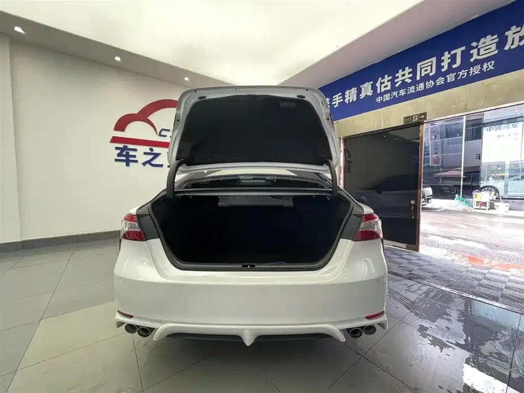 Toyota Camry 2021 из CN, фото 9