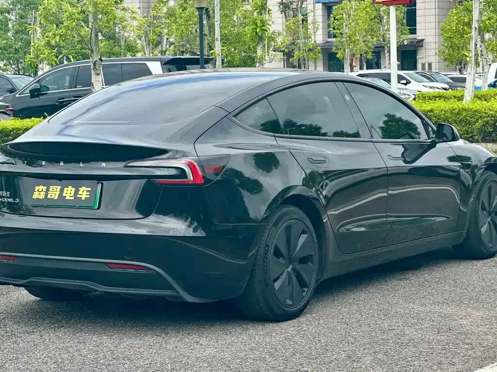 Tesla Model 3 2024 из CN, фото 5