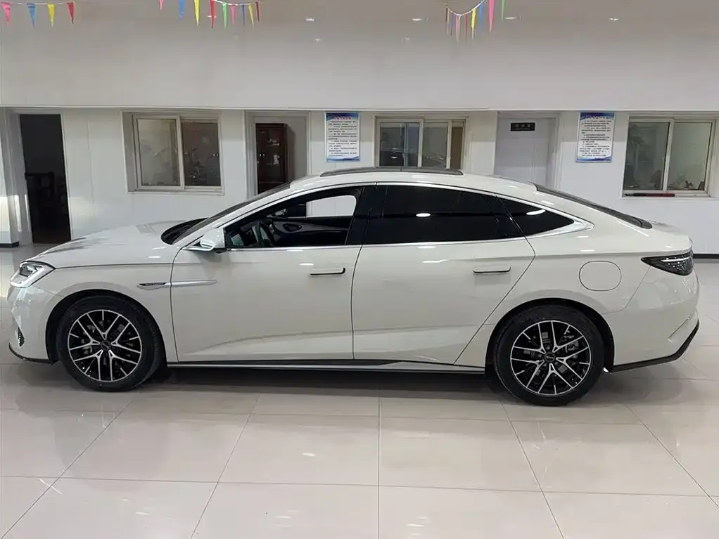 BYD Seal 07 DM-i 2024 из CN, фото 7