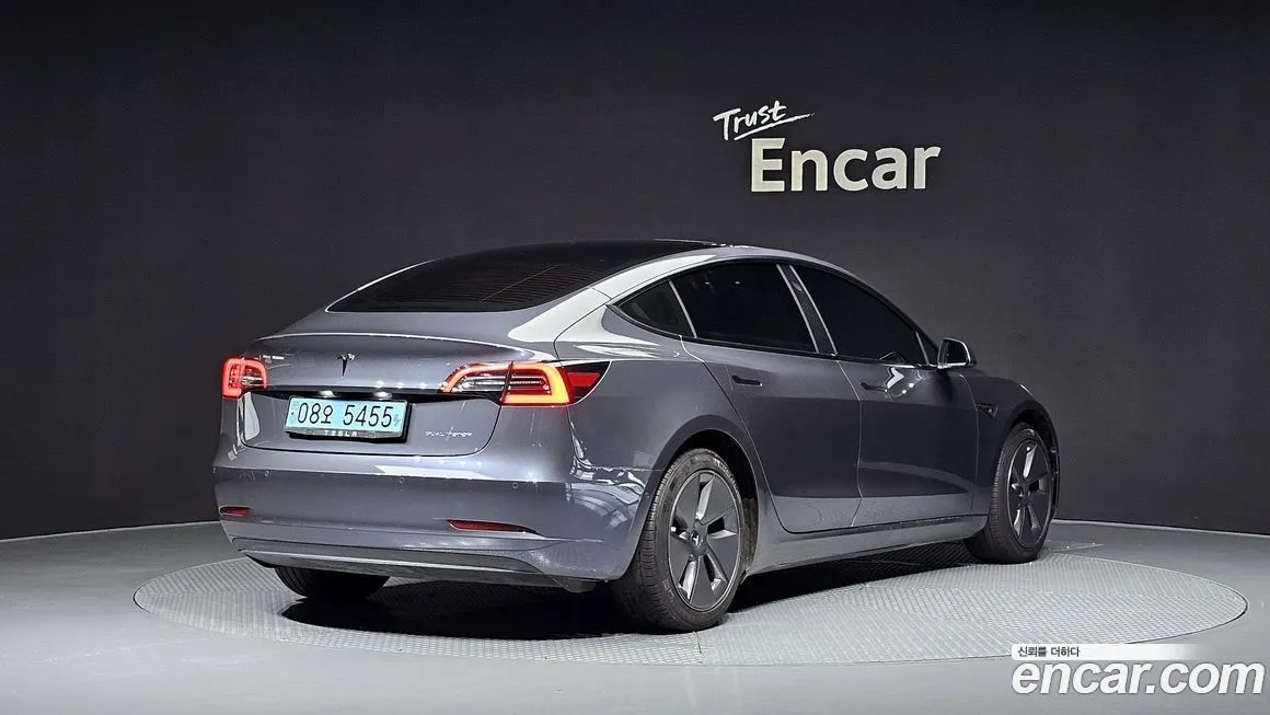 Tesla Model 3 2022 из KR, фото 2