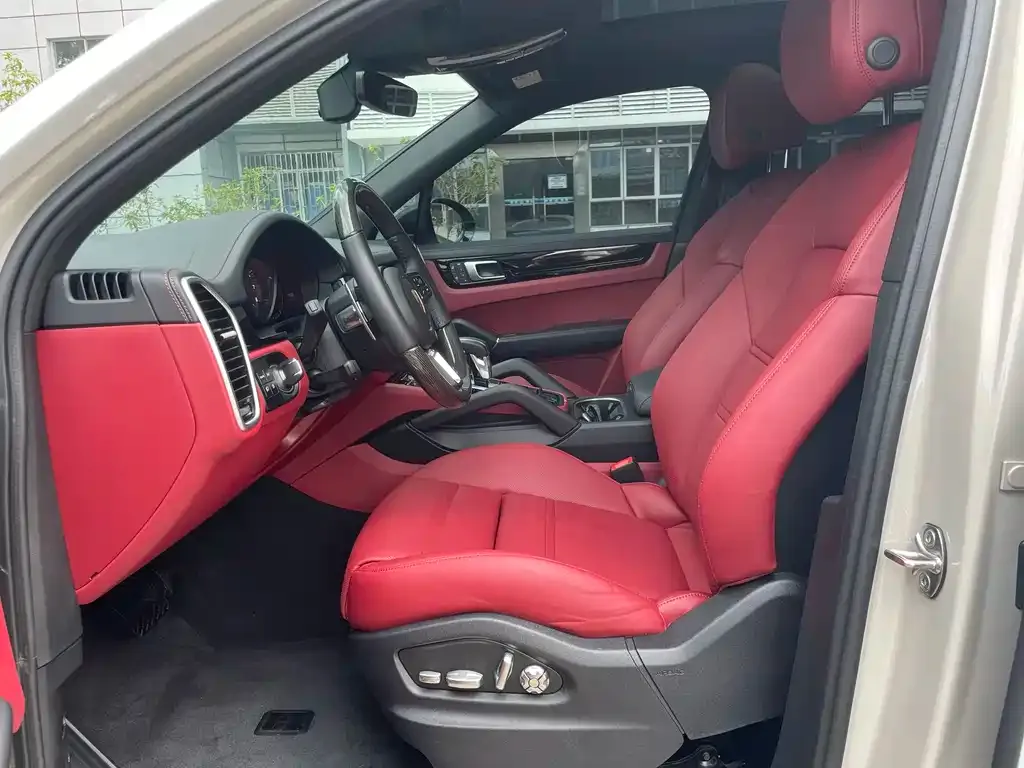Porsche Cayenne 2023 из CN, фото 7