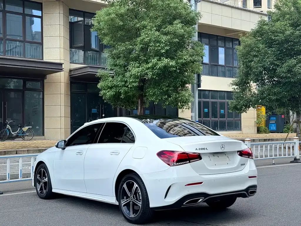 Mercedes-Benz A-Class 2023 из CN, фото 3