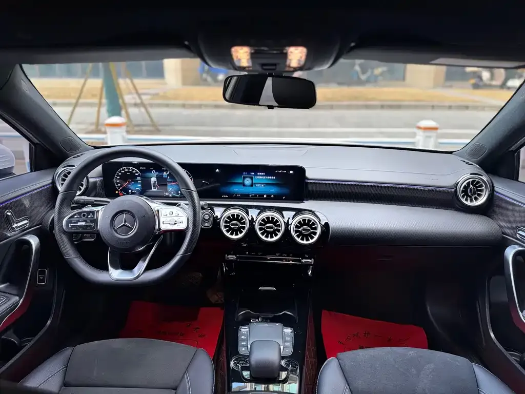 Mercedes-Benz A-Class 2023 из CN, фото 8
