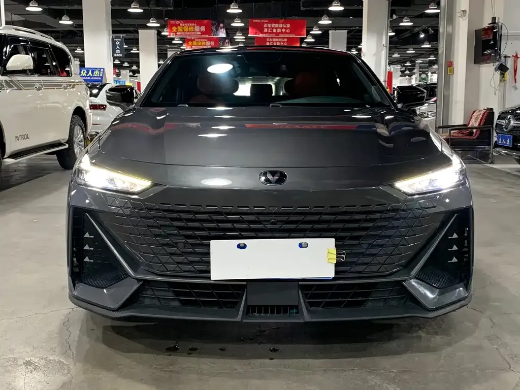 Changan UNI-V 2023 из CN, фото 1