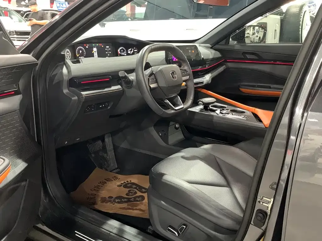 Changan UNI-V 2023 из CN, фото 9