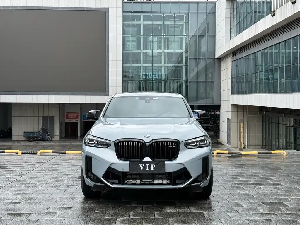 BMW X4 M40i 2024 из CN, фото 2
