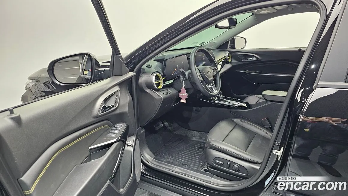 [object Object] Trax 2025 из KR, фото 10