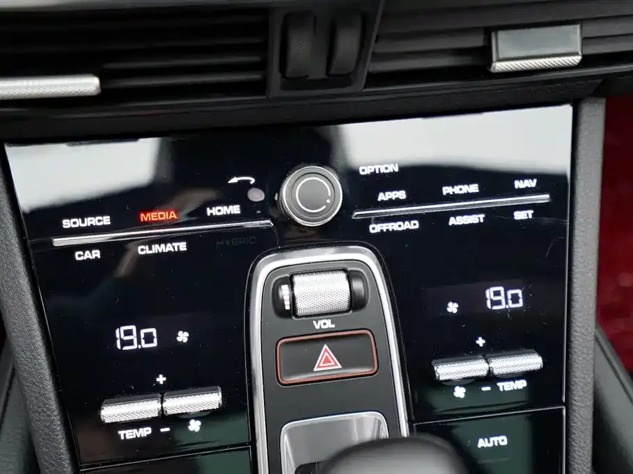 Porsche Cayenne Hybrid 2023 из CN, фото 10