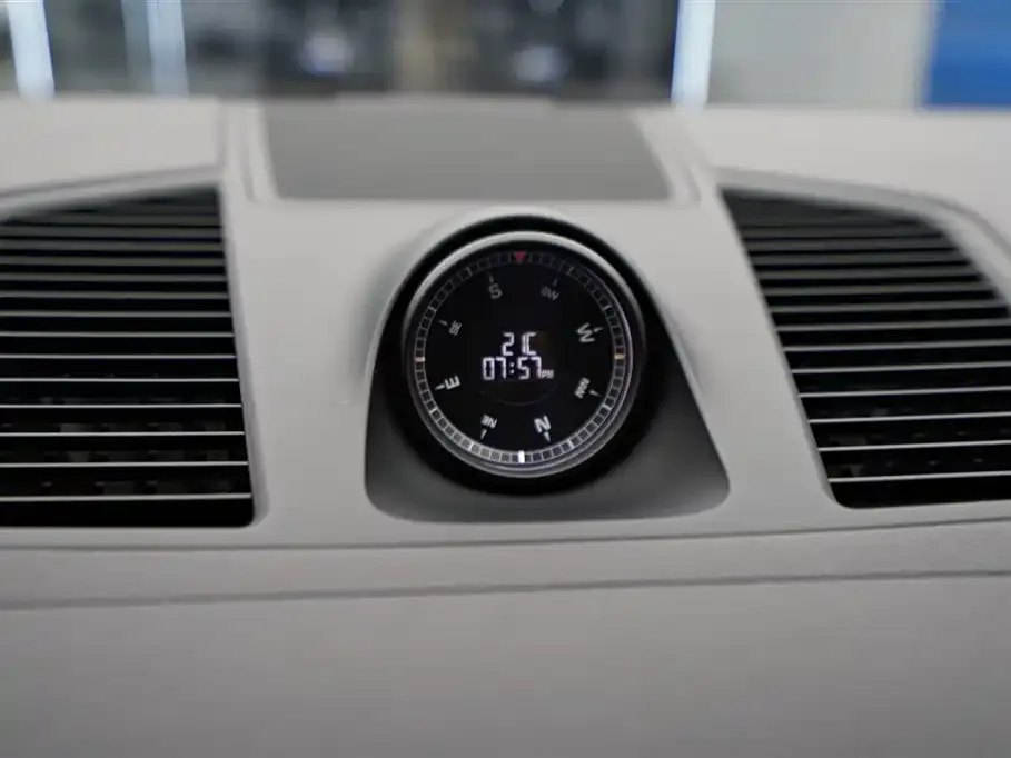 Porsche Cayenne Hybrid 2023 из CN, фото 8