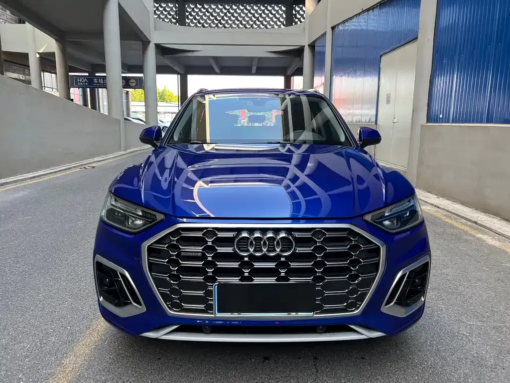 Audi Q5L 2022 из CN, фото 2