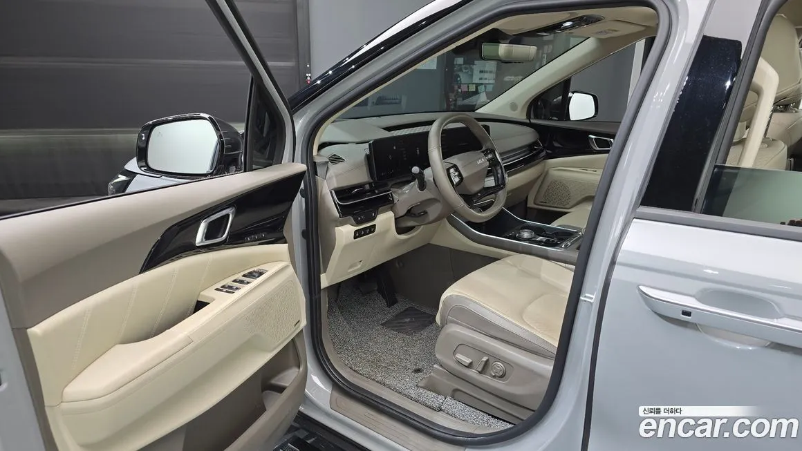 Kia Carnival — фото 10